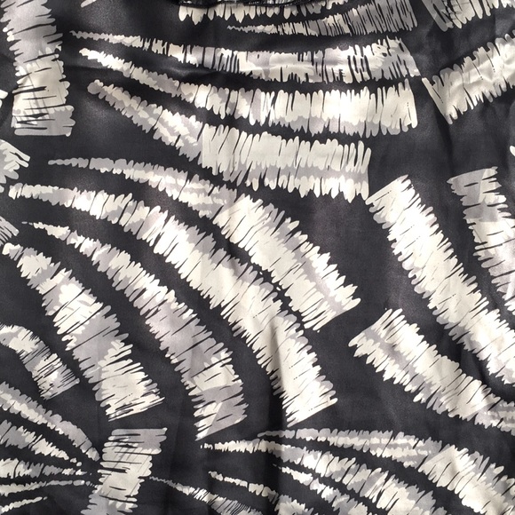 Silk sleeveless top - Picture 5 of 5